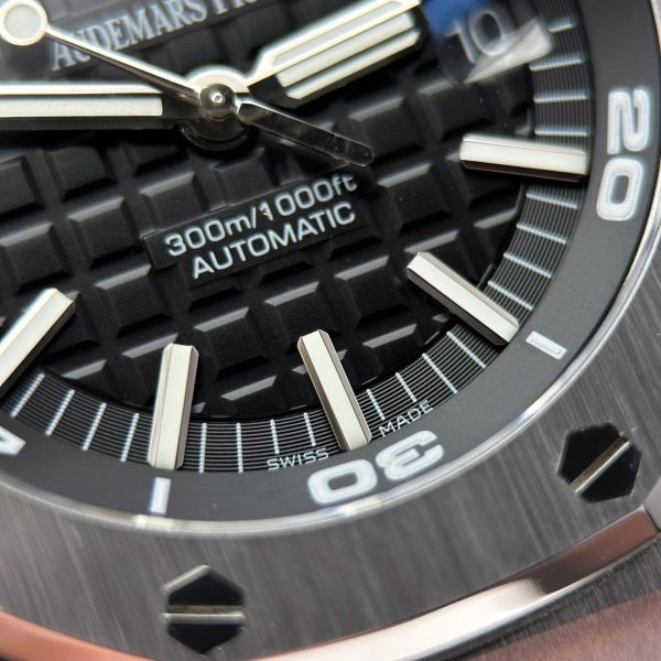 Đồng Hồ Audemars Piguet Royal Oak Offshore Diver 15710 Rep 11 Mặt Đen Dây Kim Loại Xưởng APS 42mm (2)