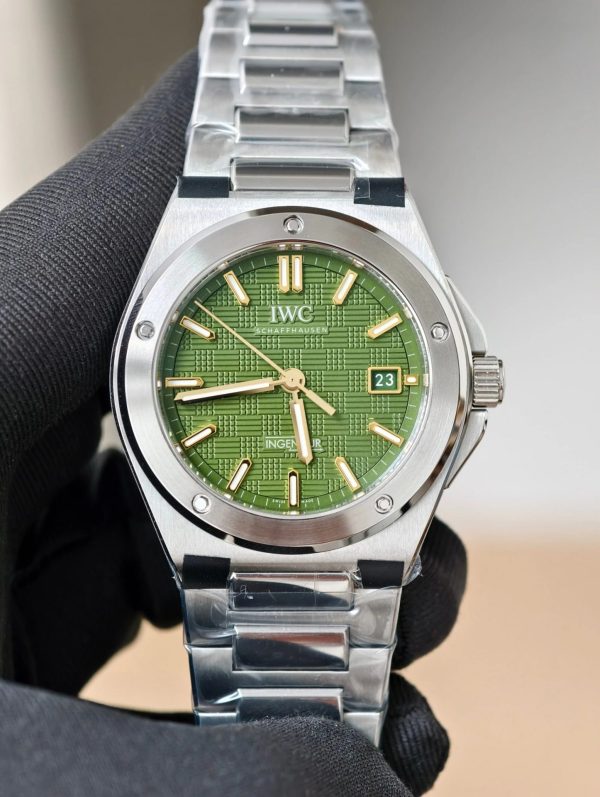 Đồng Hồ IWC Ingenieur Replica 11 Mặt Xanh Lá Cây Máy Thuỵ Sỹ Nhà Máy V7 40mm (5)