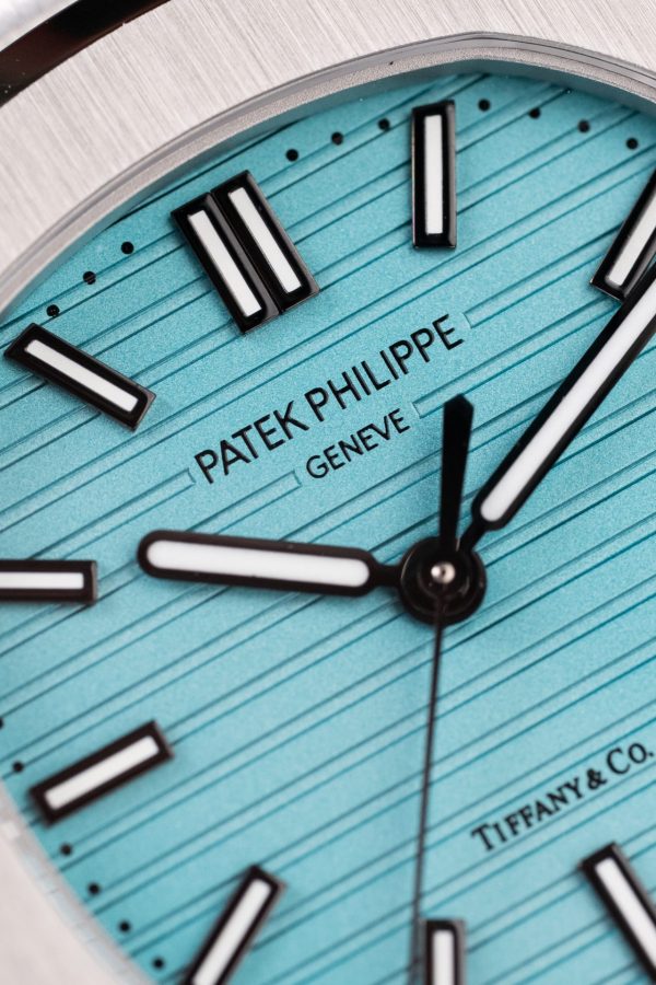 Đồng Hồ Patek Philippe Nautilus 5711 Chế Tác Mặt Tiffany Máy Khắc Nhà Máy BBF 40mm (1)