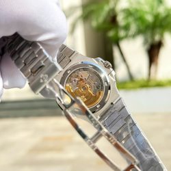 Đồng Hồ Patek Philippe Nautilus 5711 Rep Cao Cấp Mặt Xanh Lá Cây Máy Khắc Nhà Máy BBF 40mm (2)