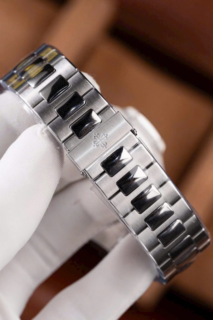 Đồng Hồ Patek Philippe Nautilus 5711 Replica 11 Bản Kỉ Niệm 40 Năm Tỉnh Chỉnh Nhà Máy 40mm (2)