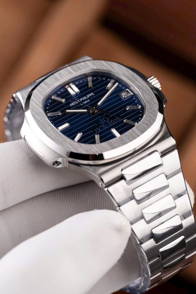 Đồng Hồ Patek Philippe Nautilus 5711 Replica 11 Bản Kỉ Niệm 40 Năm Tỉnh Chỉnh Nhà Máy 40mm (2)