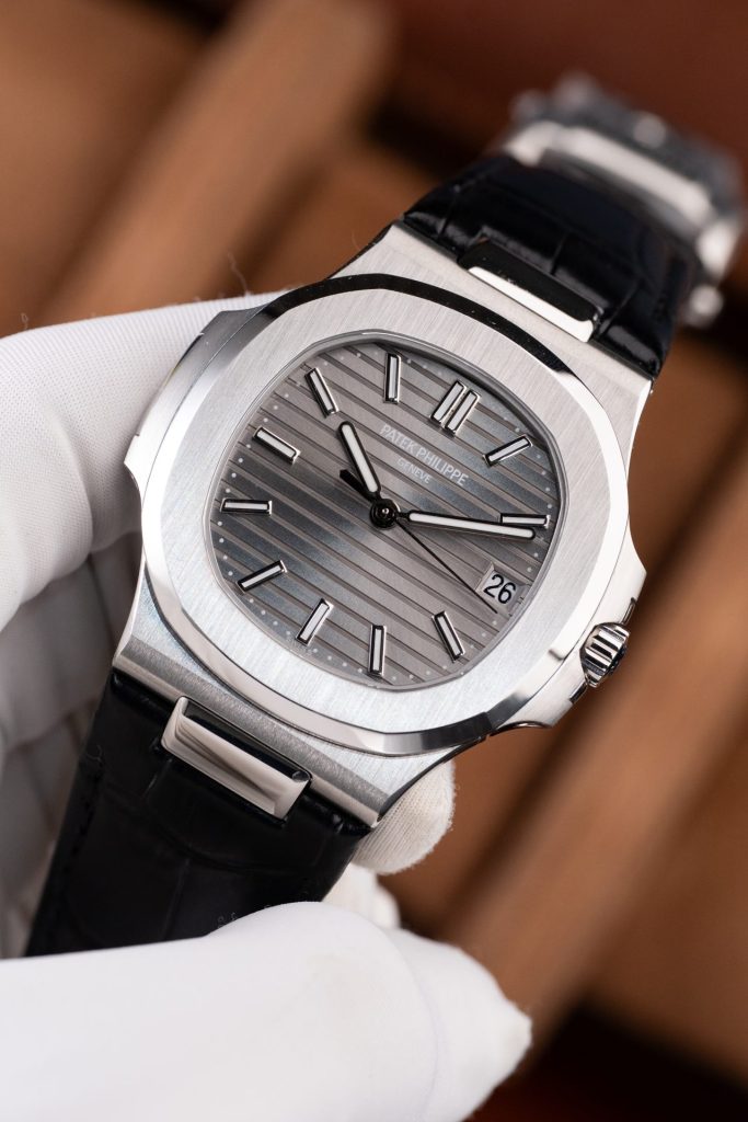 Đồng Hồ Patek Philippe Nautilus 5711 Replica 11 Mặt Xám Dây Da Tinh Chỉnh Xưởng BBF 40mm (2)