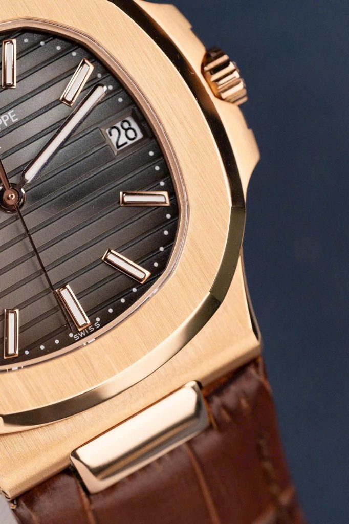 Đồng Hồ Patek Philippe Nautilus 5711R Chế Tác Mặt Xám Dây Da Máy Khắc Xưởng BBF 40mm (2)