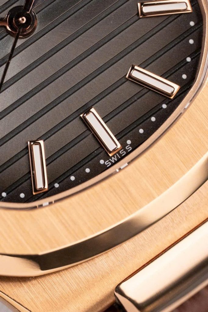 Đồng Hồ Patek Philippe Nautilus 5711R Chế Tác Mặt Xám Dây Da Máy Khắc Xưởng BBF 40mm (2)