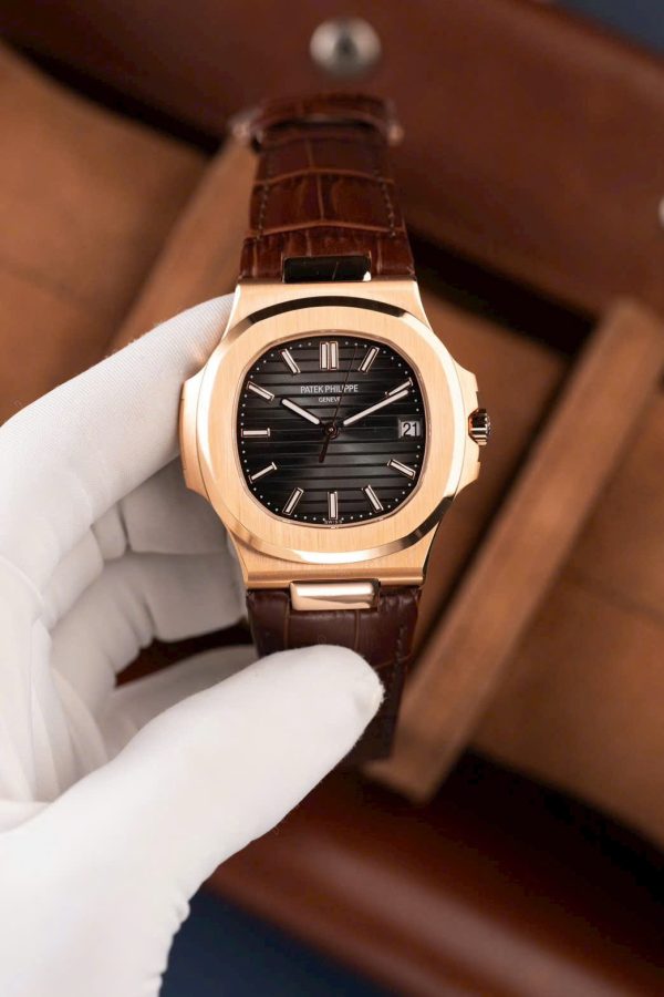 Đồng Hồ Patek Philippe Nautilus 5711R Chế Tác Mặt Xám Dây Da Máy Khắc Xưởng BBF 40mm (2)