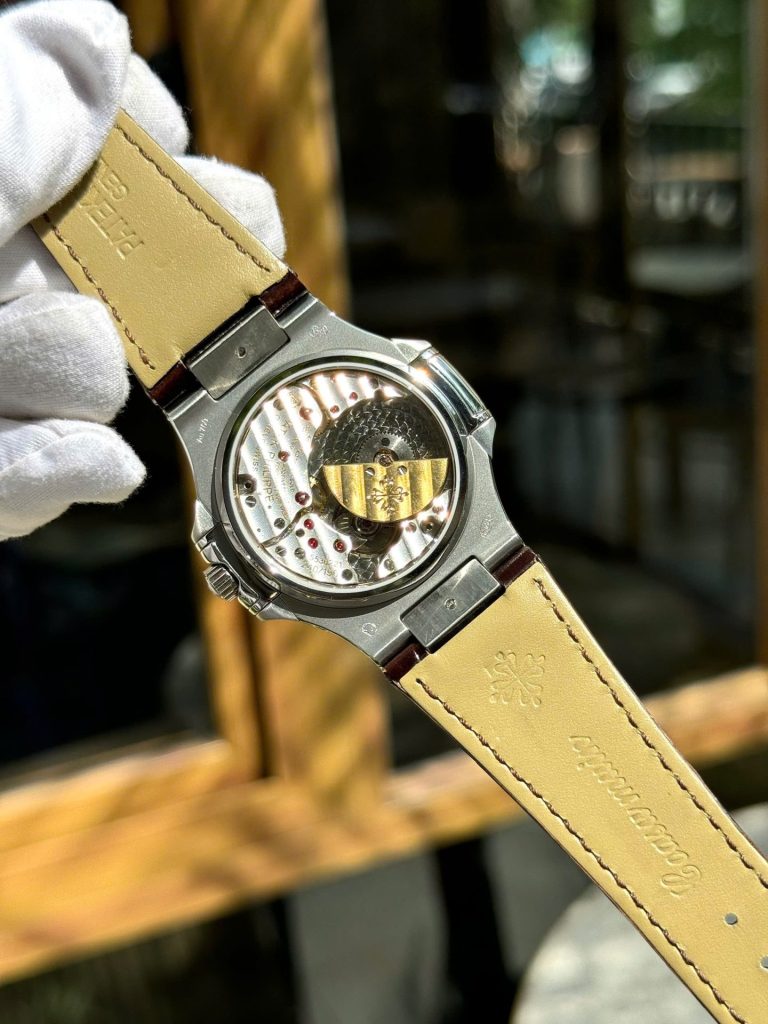 Đồng Hồ Patek Philippe Nautilus 5740G Rep 11 Cao Cấp Nhất Mặt Xanh Lá Xưởng TWS 40mm (9)