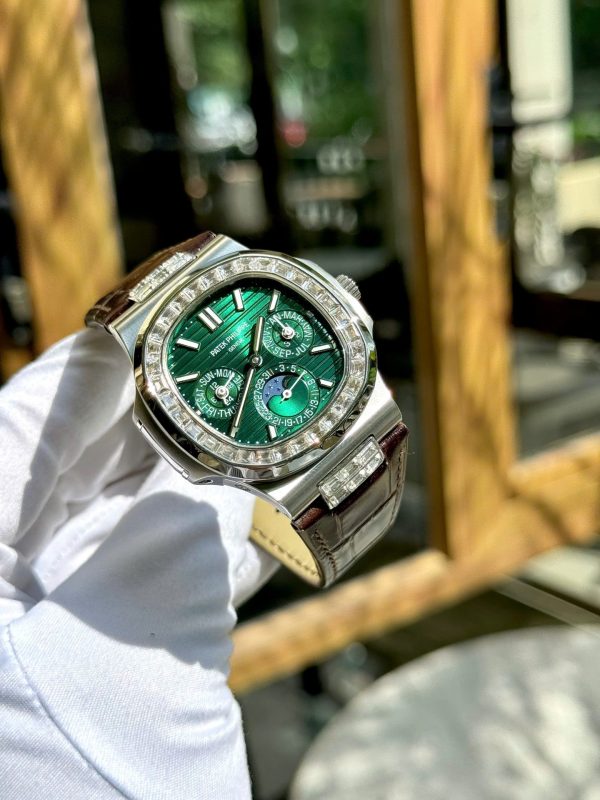 Đồng Hồ Patek Philippe Nautilus 5740G Rep 11 Cao Cấp Nhất Mặt Xanh Lá Xưởng TWS 40mm (9)