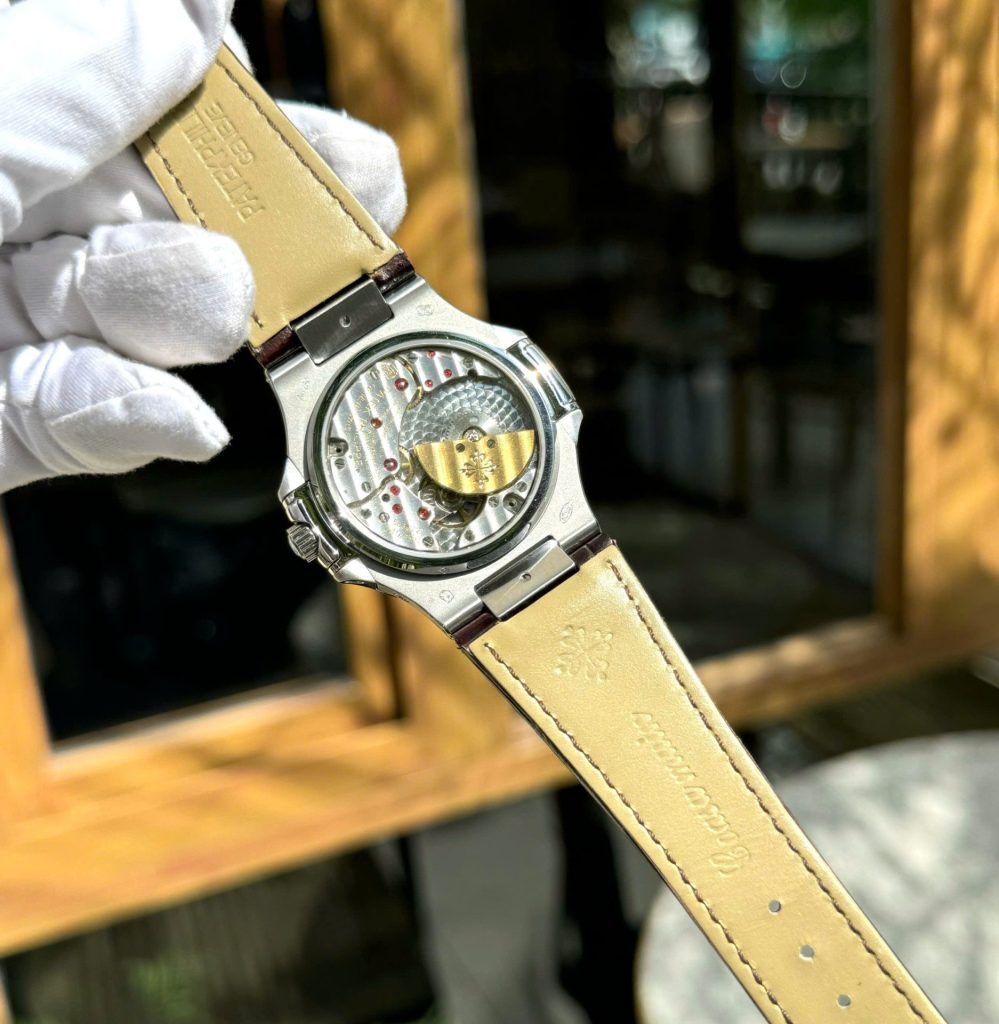 Đồng Hồ Patek Philippe Nautilus 5740G Rep 11 Cao Cấp Nhất Mặt Xanh Tiffany Xưởng TWS 40mm (8)