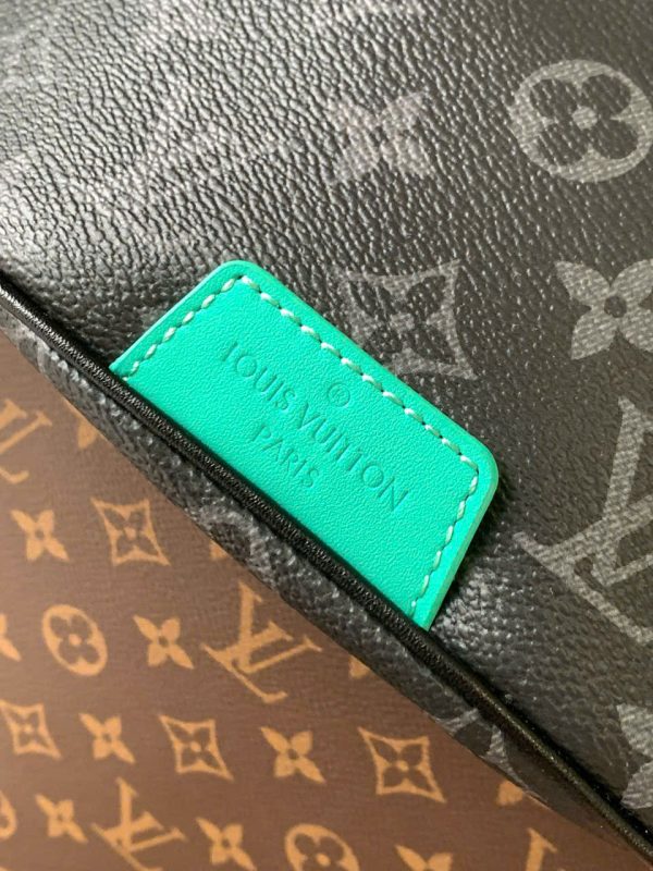 Túi Đeo Hông Louis Vuitton Siêu Cấp LV Discovery Họa Tiết Monogram Màu Xám 44x15x9cm (2)
