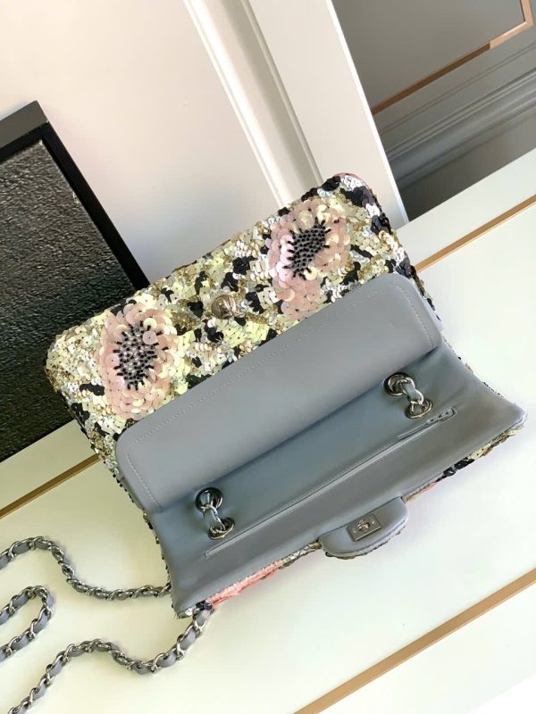 Túi Xách Chanel Classic Siêu Cấp Đính Cườm Họa Tiết Hoa Hồng 25cm (2)
