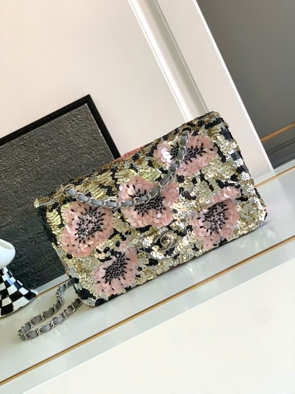 Túi Xách Chanel Classic Siêu Cấp Đính Cườm Họa Tiết Hoa Hồng 25cm (2)