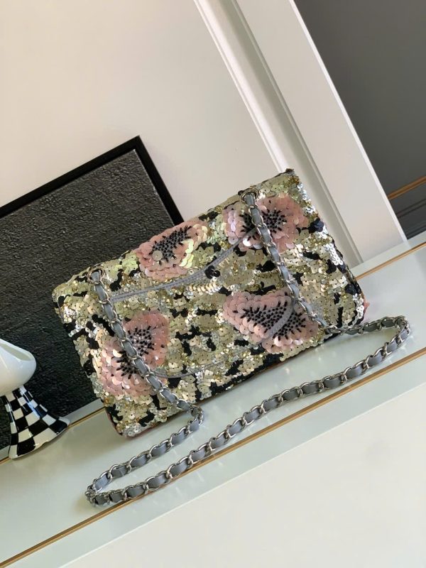 Túi Xách Chanel Classic Siêu Cấp Đính Cườm Họa Tiết Hoa Hồng 25cm (2)