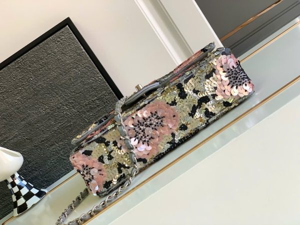 Túi Xách Chanel Classic Siêu Cấp Đính Cườm Họa Tiết Hoa Hồng 25cm (2)
