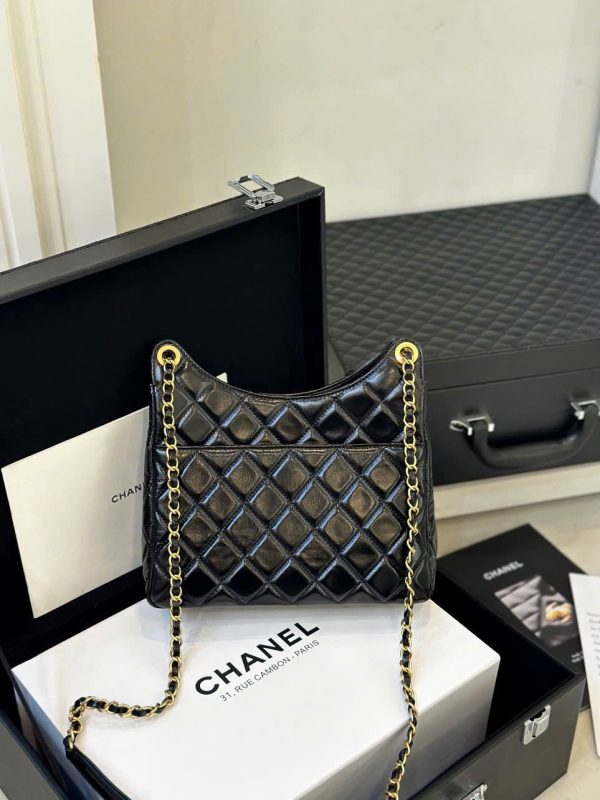 Túi Xách Chanel Hobo Siêu Cấp Nữ Màu Đen Khóa Vàng 22cm (2)