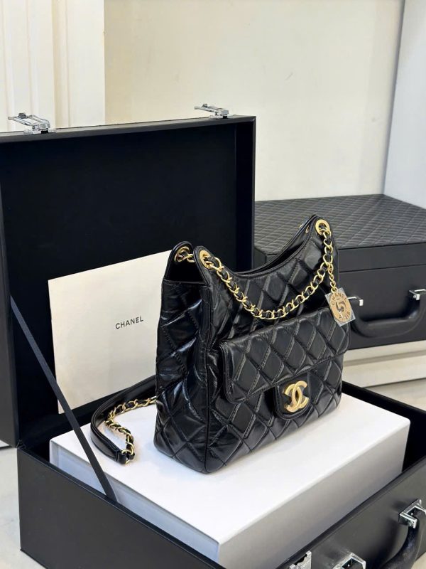 Túi Xách Chanel Hobo Siêu Cấp Nữ Màu Đen Khóa Vàng 22cm (2)