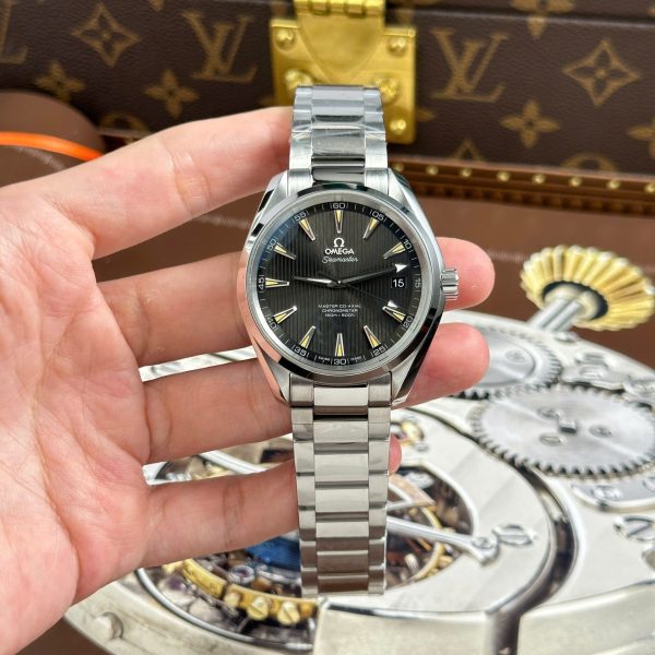 Đồng Hồ Omega Seamaster Aqua Terra 150M Rep 11 Mặt Xanh Lá Cây Cọc Số Vàng Nhà Máy VS 41mm (2)