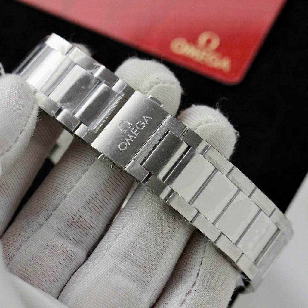 Đồng Hồ Omega Seamaster Aqua Terra 150M Replica 11 Mặt Đen Kẻ Sọc Ngang Nhà Máy VS 41mm (2)