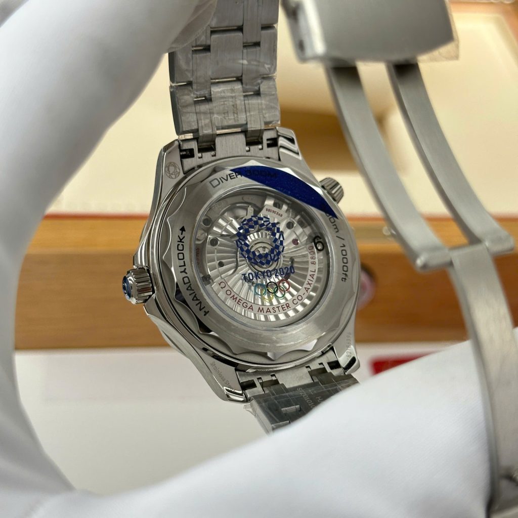 Đồng Hồ Omega Seamaster Diver 300M Replica 11 Mặt Trắng Viền Gồm Xanh Xưởng VS 42mm (2)