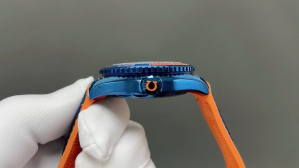 Đồng Hồ Omega Seamaster Planet Ocean Replica 11 Màu Xanh Blue Dây Cao Su Nhà Máy VS 45 (2)