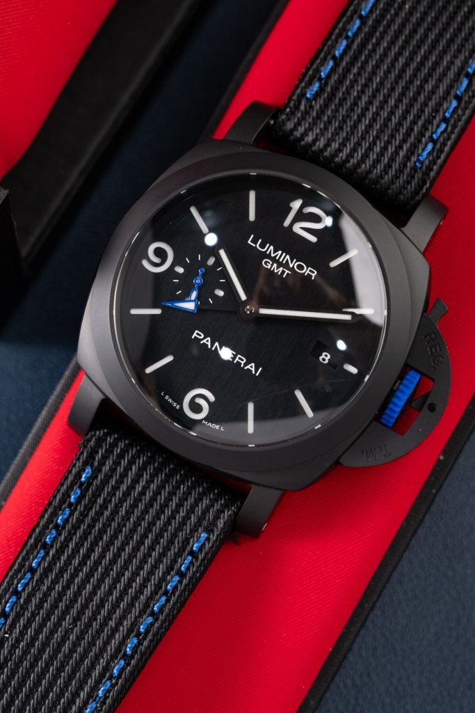 Đồng Hồ Panerai Luminor GMT PAM1176 Replica 11 Vỏ Carbon Dây Vải Nato Xưởng VS 44mm (1)