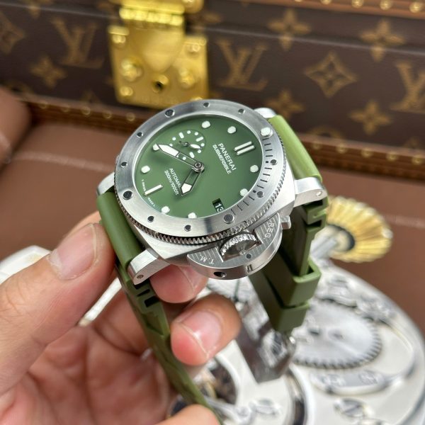 Đồng Hồ Panerai Submersible PAM01055 Replica 11 Màu Xanh Lá Cây Máy Cơ Thụy Sỹ Nhà Máy VS 42mm (2)
