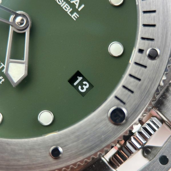 Đồng Hồ Panerai Submersible PAM01055 Replica 11 Màu Xanh Lá Cây Máy Cơ Thụy Sỹ Nhà Máy VS 42mm (2)