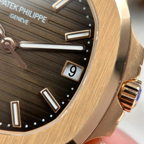 Đồng Hồ Patek Philippe Nautilus 5711 Mặt Nâu Replica 11 Mạ Vàng Hồng Máy Khắc Xưởng BBF 40mm (2)