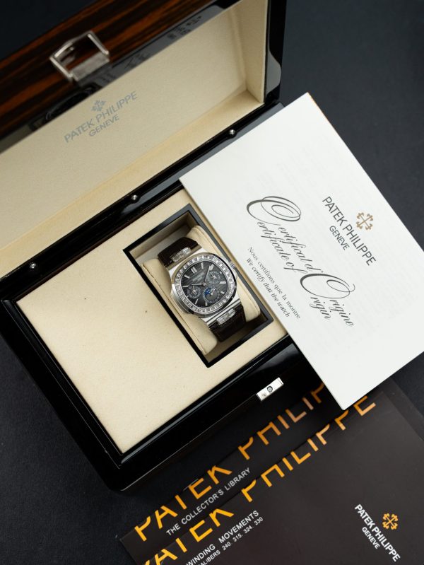 Đồng Hồ Patek Philippe Nautilus 5740 Rep 1 1 Mặt Xám Máy Cơ Tự Động Thụy Sỹ 40mm (1)