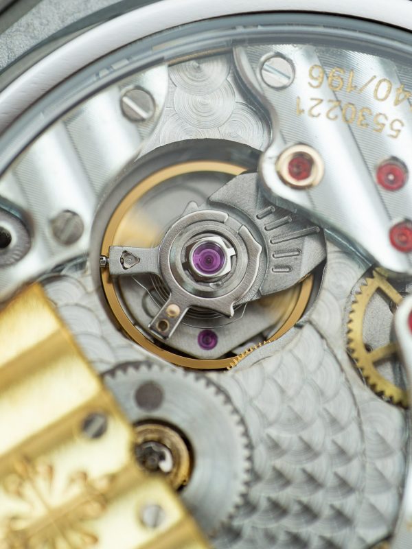 Đồng Hồ Patek Philippe Nautilus 5740 Rep 11 Mặt Trắng Máy Cơ Thụy Sỹ 40mm (1)