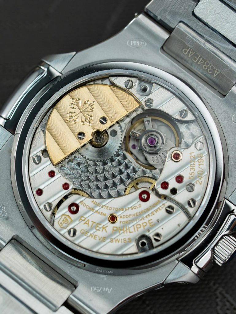 Đồng Hồ Patek Philippe Nautilus 5740 Replica 11 Mặt Tiffany Máy Cơ Thụy Sỹ 40mm (1)