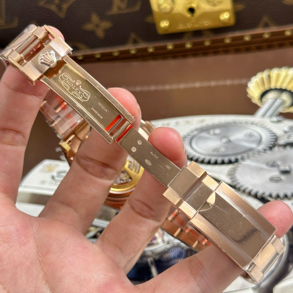 Đồng Hồ Rolex Cosmograph Daytona Le Mans 126525LN Replica 11 Mạ Vàng Hồng Trọng Lượng 173 Grams Xưởng QF 40mm (2)