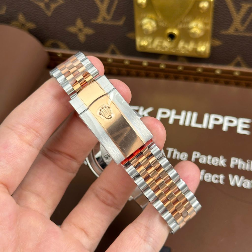 Đồng Hồ Rolex DateJust 126231 Chế Tác Mặt Trắng Họa Tiết Nếp Gấp Nhà Máy VS 36mm (2)