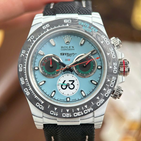 Đồng Hồ Rolex Daytona DiW Ferrari Replica 11 Mặt Tiffany Vỏ Carbon Trắng Siêu Nhẹ 40mm (2)