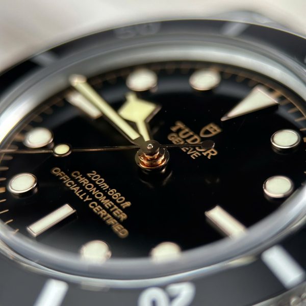 Đồng Hồ Tudor Black Bay Fifty Four Replica 11 Mặt Đen Máy Cơ Thụy Sỹ Nhà Máy ZF 37mm (2)
