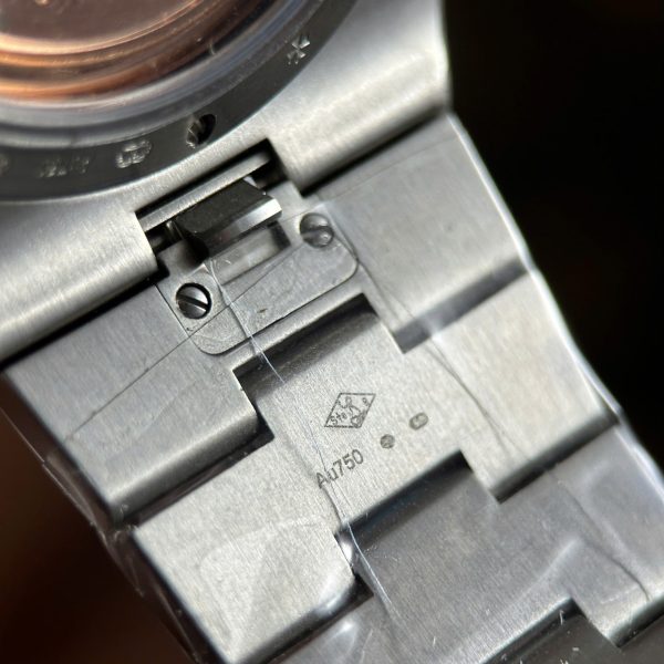 Đồng Hồ Vacheron Constantin Overseas Ultra-Thin 2000V Rep 11 Mặt Xanh Dương Máy Cơ Thụy Sỹ Xưởng 8F 40mm (2)