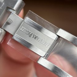 Đồng Hồ Audemars Piguet Rep 11 Royal Oak Selfwinding Flying Tourbillon 26730BC Mặt Xanh Lá Cây Đính Đá Baguette 41mm (2)