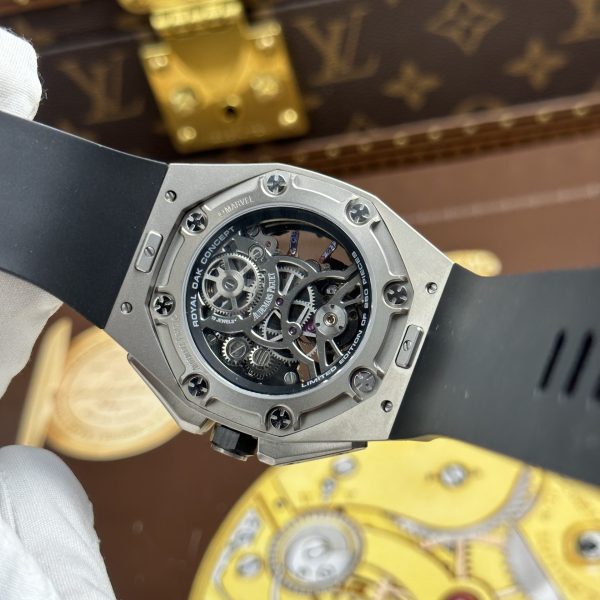 Đồng Hồ Audemars Piguet Royal Oak Titanium 26631IO Spider-Man Chế Tác Cao Cấp 42mm (2)