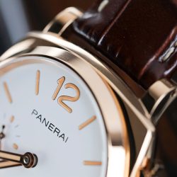 Đồng Hồ Panerai Luminor PAM01042 Replica 11 Mặt Trắng Dây Da Nhà Máy VS 42mm (2)