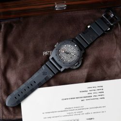 Đồng Hồ Panerai Submersible Luna Rossa PAM01039 Chế Tác Máy Cơ Thụy Sỹ Dây Cao Su 47mm (2)