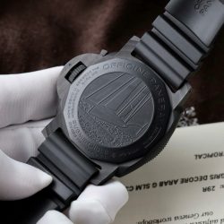 Đồng Hồ Panerai Submersible Luna Rossa PAM01039 Chế Tác Máy Cơ Thụy Sỹ Dây Cao Su 47mm (2)