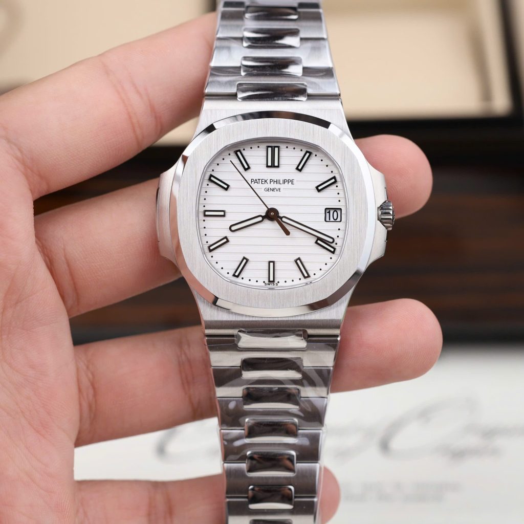 Đồng Hồ Patek Philippe Nautilus 5711 Chế Tác Mặt Trắng Máy Khắc Nhà Máy BBF 40mm (2)