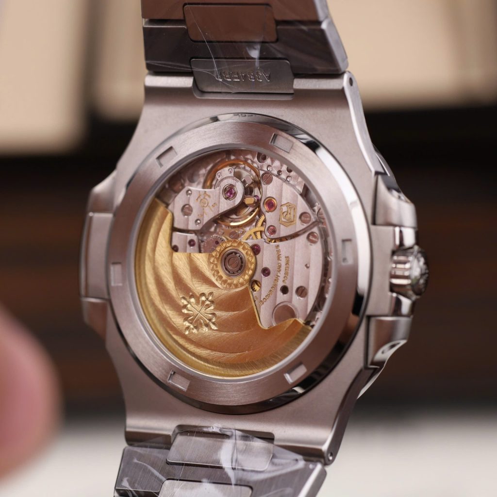 Đồng Hồ Patek Philippe Nautilus 5711 Chế Tác Mặt Trắng Máy Khắc Nhà Máy BBF 40mm (2)
