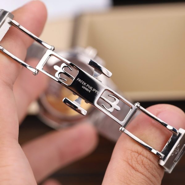 Đồng Hồ Patek Philippe Nautilus 7118 Fake 1 1 Mặt Xanh Dương Máy Cơ Thụy Sỹ Nhà Máy GR 35 (2)