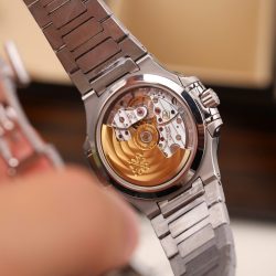 Đồng Hồ Patek Philippe Nautilus 7118 Fake Cao Cấp Mặt Trắng Máy Cơ Thụy Sỹ Nhà Máy GR 35.2mm
