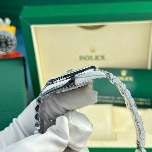 Đồng Hồ Rolex Day-Date Rep 11 Mặt Đen Cọc Số Đá Baguette Nặng 186 Grams Xưởng QF 40mm (2)
