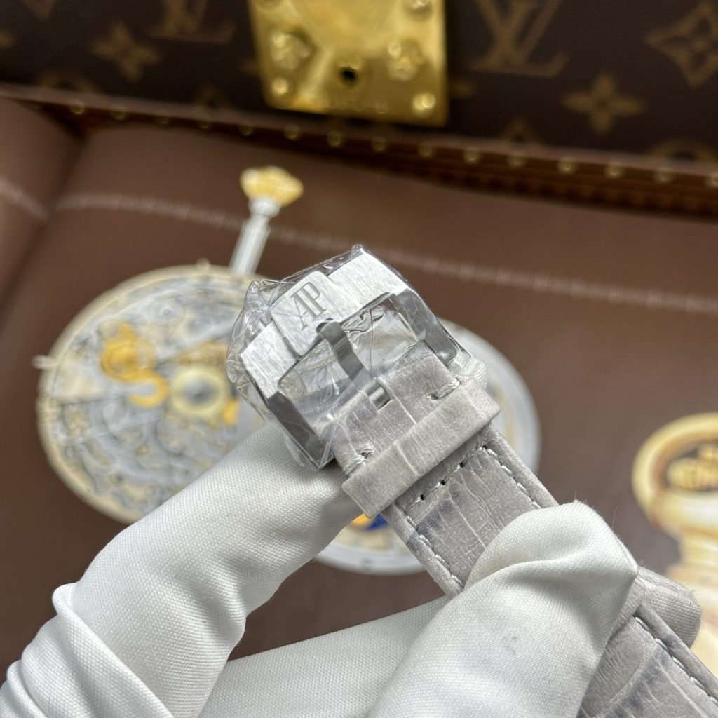 Đồng Hồ Audemars Piguet Code 11.59 Chế Tác Mặt Số Màu Bạc Nhà Máy APS 41mm (2)
