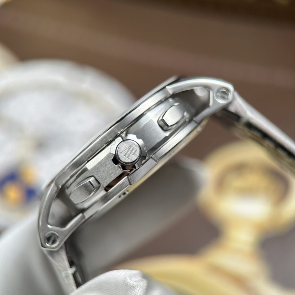 Đồng Hồ Audemars Piguet Code 11.59 Chế Tác Mặt Số Màu Bạc Nhà Máy APS 41mm (2)