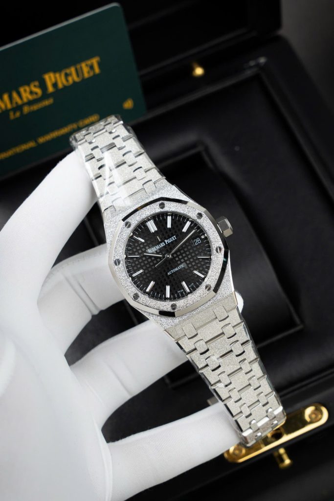 Đồng Hồ Audemars Piguet Rep Cao Cấp Royal Oak Frosted Gold 15454BC Mặt Đen Xưởng APS 37mm (2)