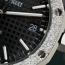 Đồng Hồ Audemars Piguet Rep Cao Cấp Royal Oak Frosted Gold 15454BC Mặt Đen Xưởng APS 37mm (2)